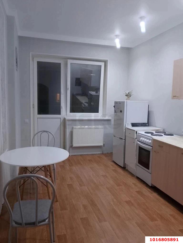 Фото №6: 1-комнатная квартира 38 м² - Краснодар, Прикубанский внутригородской округ, мкр. Краевая Клиническая Больница, ул. Домбайская, 6