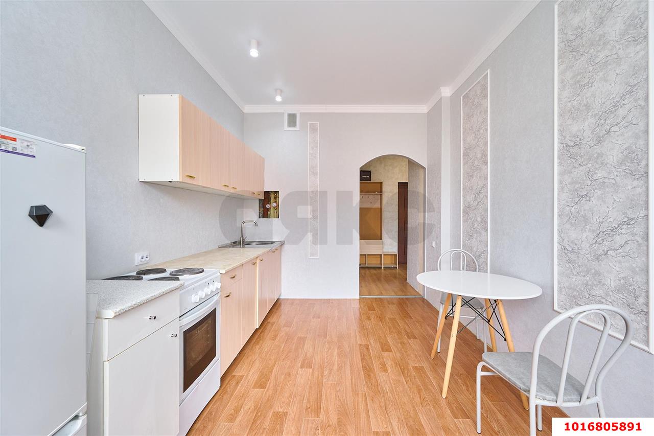 Фото №7: 1-комнатная квартира <span class="whitespace-nowrap">38 м²</span>, <span class="whitespace-nowrap">16/16 эт.</span> - Краснодар, Прикубанский внутригородской округ, мкр. Краевая Клиническая Больница, ул. Домбайская, 6