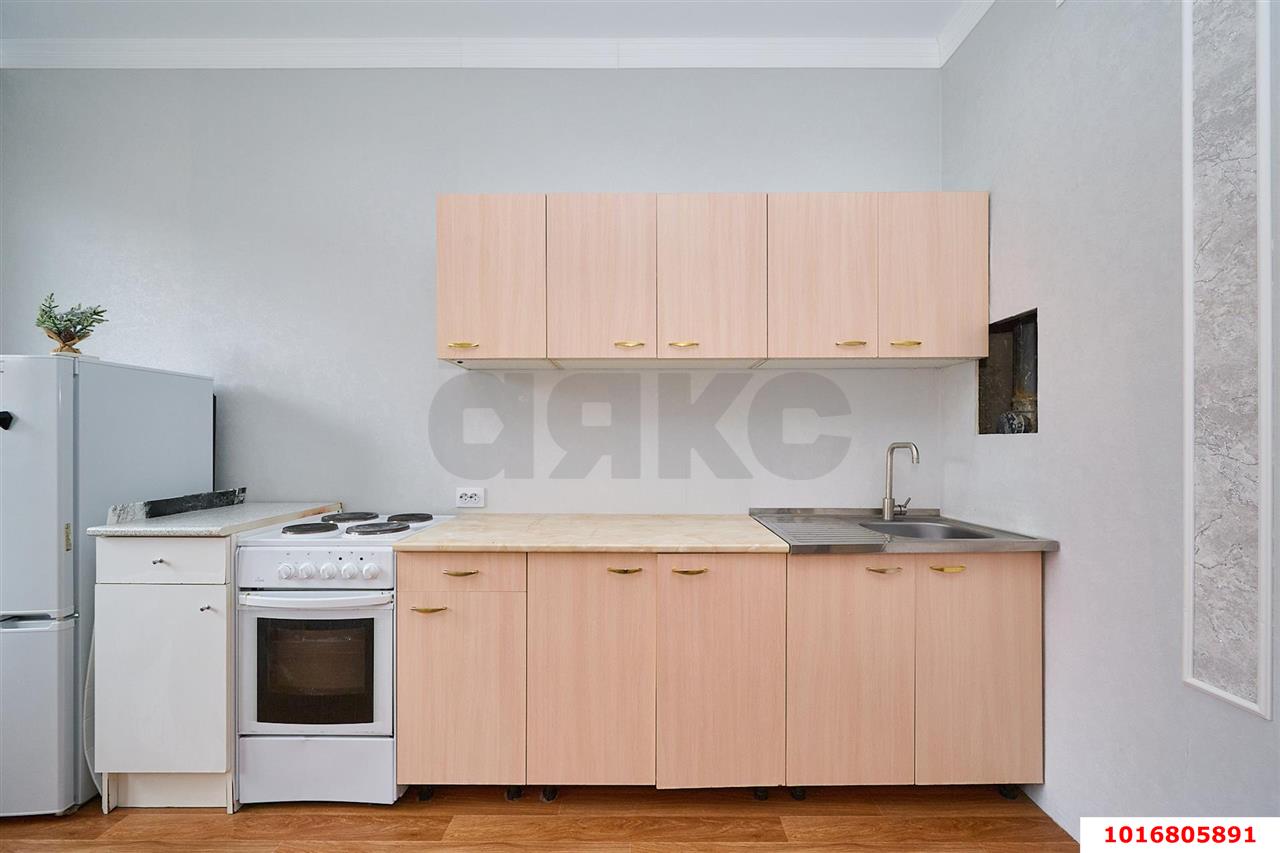 Фото №6: 1-комнатная квартира <span class="whitespace-nowrap">38 м²</span>, <span class="whitespace-nowrap">16/16 эт.</span> - Краснодар, Прикубанский внутригородской округ, мкр. Краевая Клиническая Больница, ул. Домбайская, 6