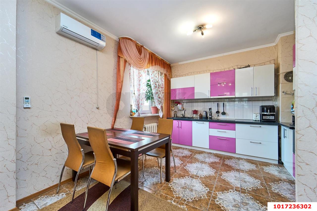 Фото №6: 2-комнатная квартира 96 м² - Краснодар, Западный внутригородской округ, мкр. Юбилейный, пр-кт Чекистов, 42