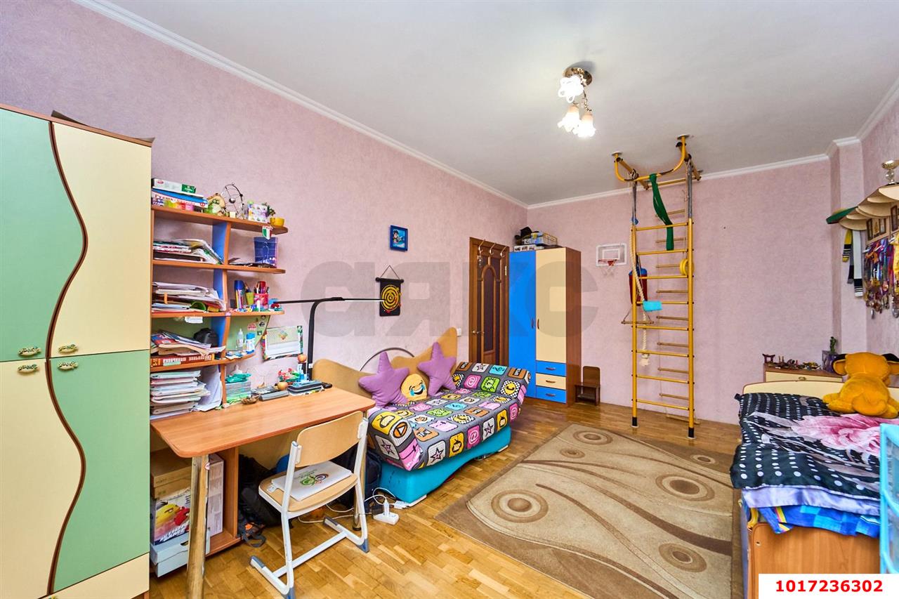 Фото №10: 2-комнатная квартира 96 м² - Краснодар, Западный внутригородской округ, мкр. Юбилейный, пр-кт Чекистов, 42