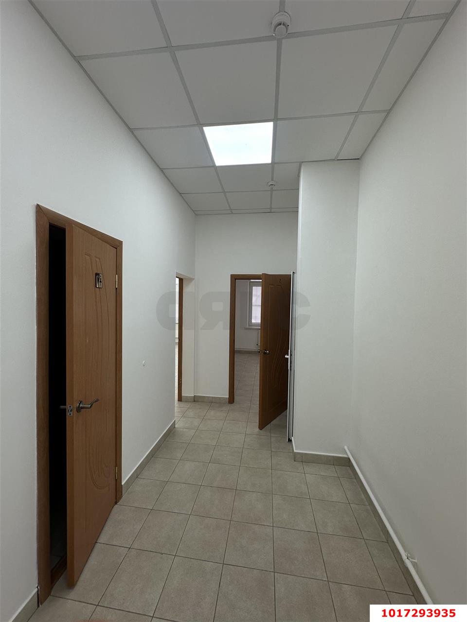 Фото №9: Торговое помещение 98 м² - Краснодар, Западный внутригородской округ, мкр. Юбилейный, б-р Платановый, 4