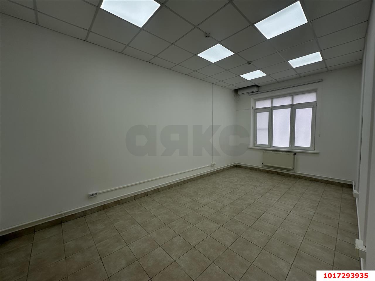Фото №8: Торговое помещение 98 м² - Краснодар, Западный внутригородской округ, мкр. Юбилейный, б-р Платановый, 4