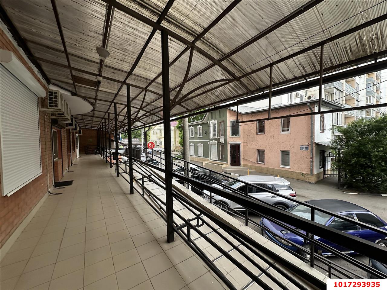 Фото №4: Торговое помещение 98 м² - Краснодар, Западный внутригородской округ, мкр. Юбилейный, б-р Платановый, 4