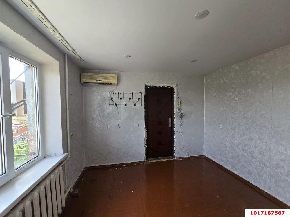 Фото №2: Комната 13 м² - Краснодар, Центральный внутригородской округ, мкр. Черёмушки, ул. Свободная, 76