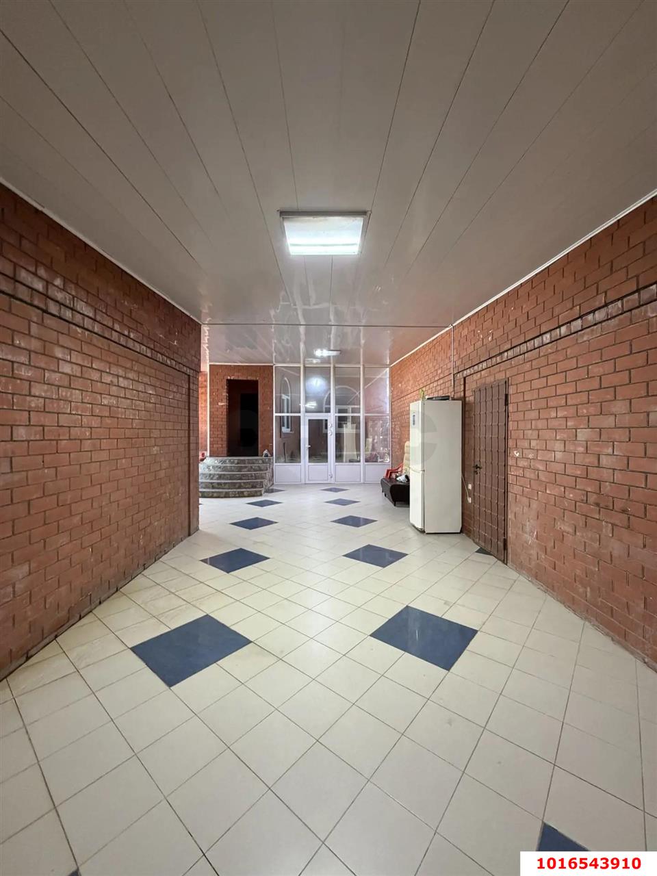 Фото №2: Дом 450 м² + 7.8 сот. - Медведовская, ул. Восточная, 8А