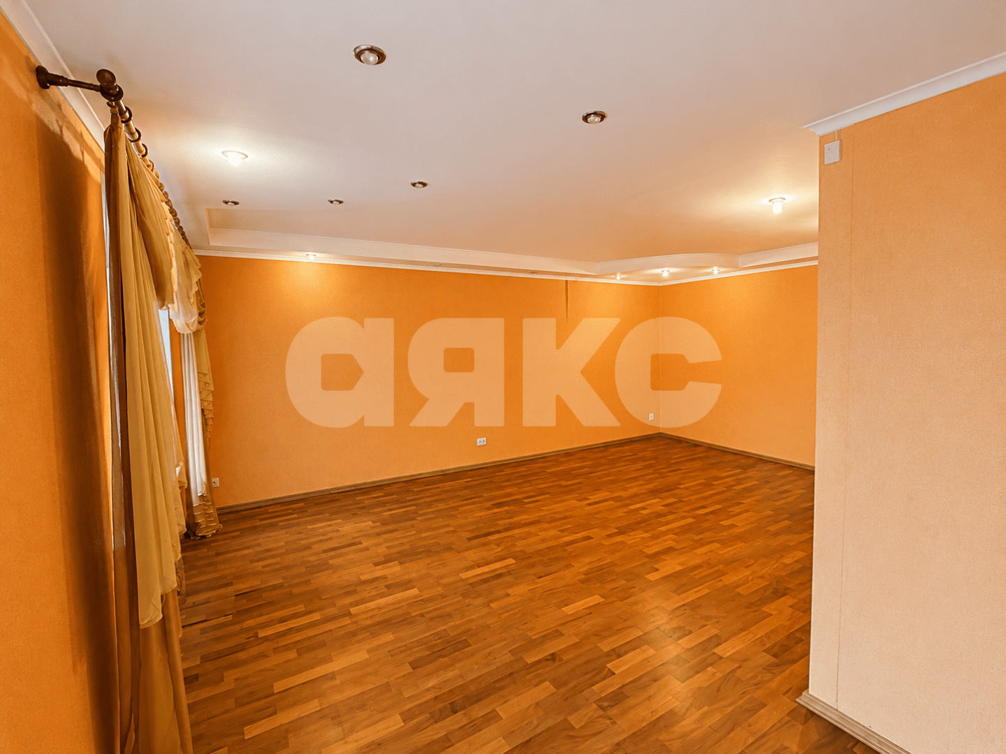 Фото №1: Студия 33 м² - Луганск, р. Ленинский, ул. Коцюбинского, 19