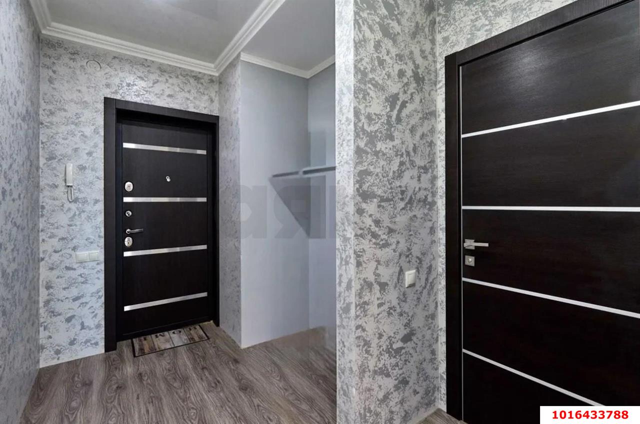 Фото №2: 2-комнатная квартира <span class="whitespace-nowrap">64 м²</span>, <span class="whitespace-nowrap">11/16 эт.</span> - Краснодар, Прикубанский внутригородской округ, Калинино, мкр. Завод Радиоизмерительных Приборов, пер. Гаражный, 9