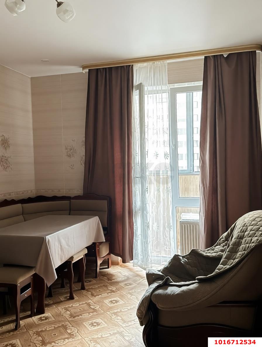 Фото №2: 1-комнатная квартира 54 м² - Краснодар, Карасунский внутригородской округ, Хлопчато-бумажный Комбинат, мкр. жилой комплекс Аквамарин, ул. Уральская, 75к1