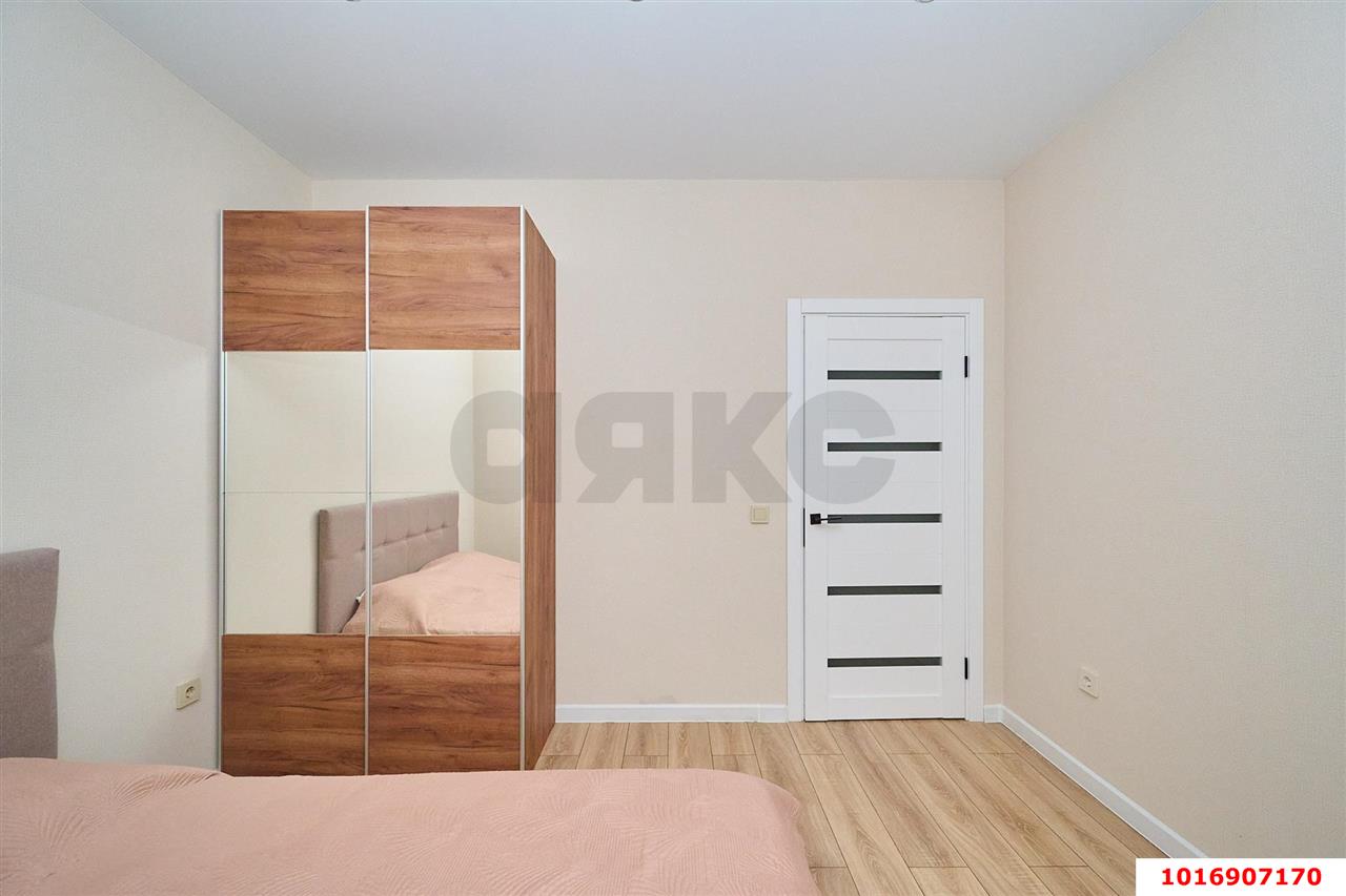 Фото №8: 1-комнатная квартира <span class="whitespace-nowrap">40 м²</span>, <span class="whitespace-nowrap">4/24 эт.</span> - Краснодар, Прикубанский внутригородской округ, мкр. Любимово, 18