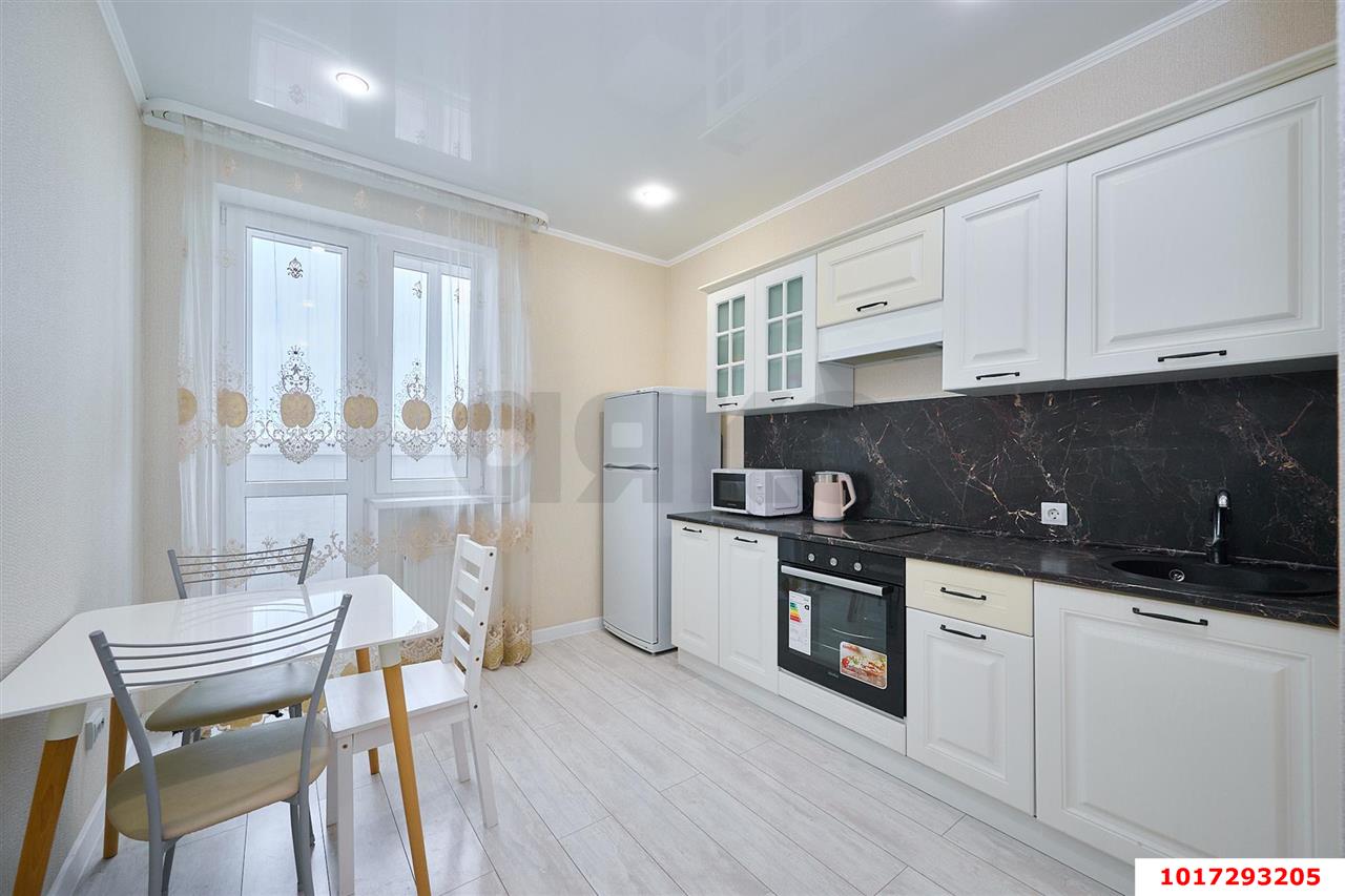 Фото №4: 1-комнатная квартира <span class="whitespace-nowrap">40 м²</span>, <span class="whitespace-nowrap">13/23 эт.</span> - Краснодар, Прикубанский внутригородской округ, имени Петра Метальникова, мкр. ЖК Победный, ул. Евгении Жигуленко, 13