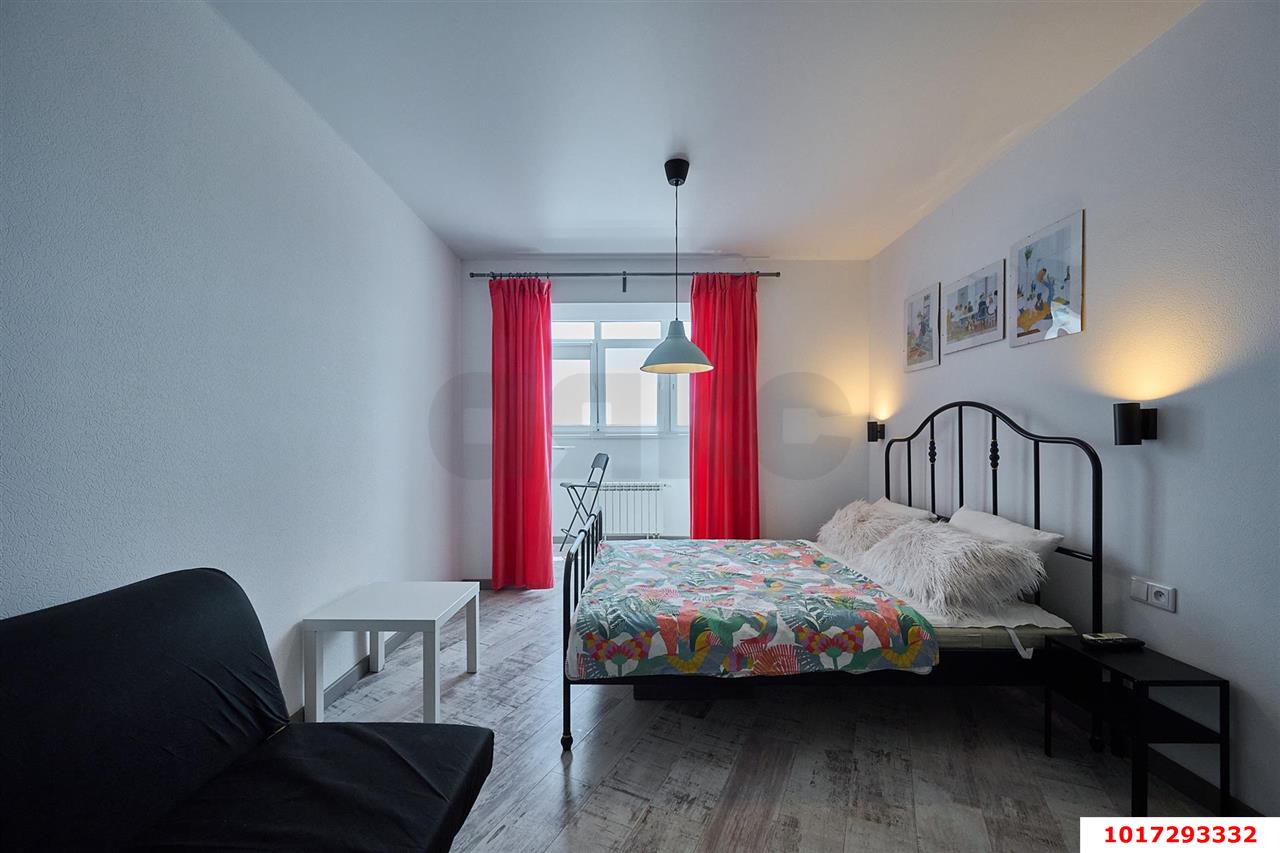 Фото №2: 1-комнатная квартира <span class="whitespace-nowrap">45 м²</span>, <span class="whitespace-nowrap">21/24 эт.</span> - Краснодар, Центральный внутригородской округ, мкр. Центральный, ул. Железнодорожная, 24