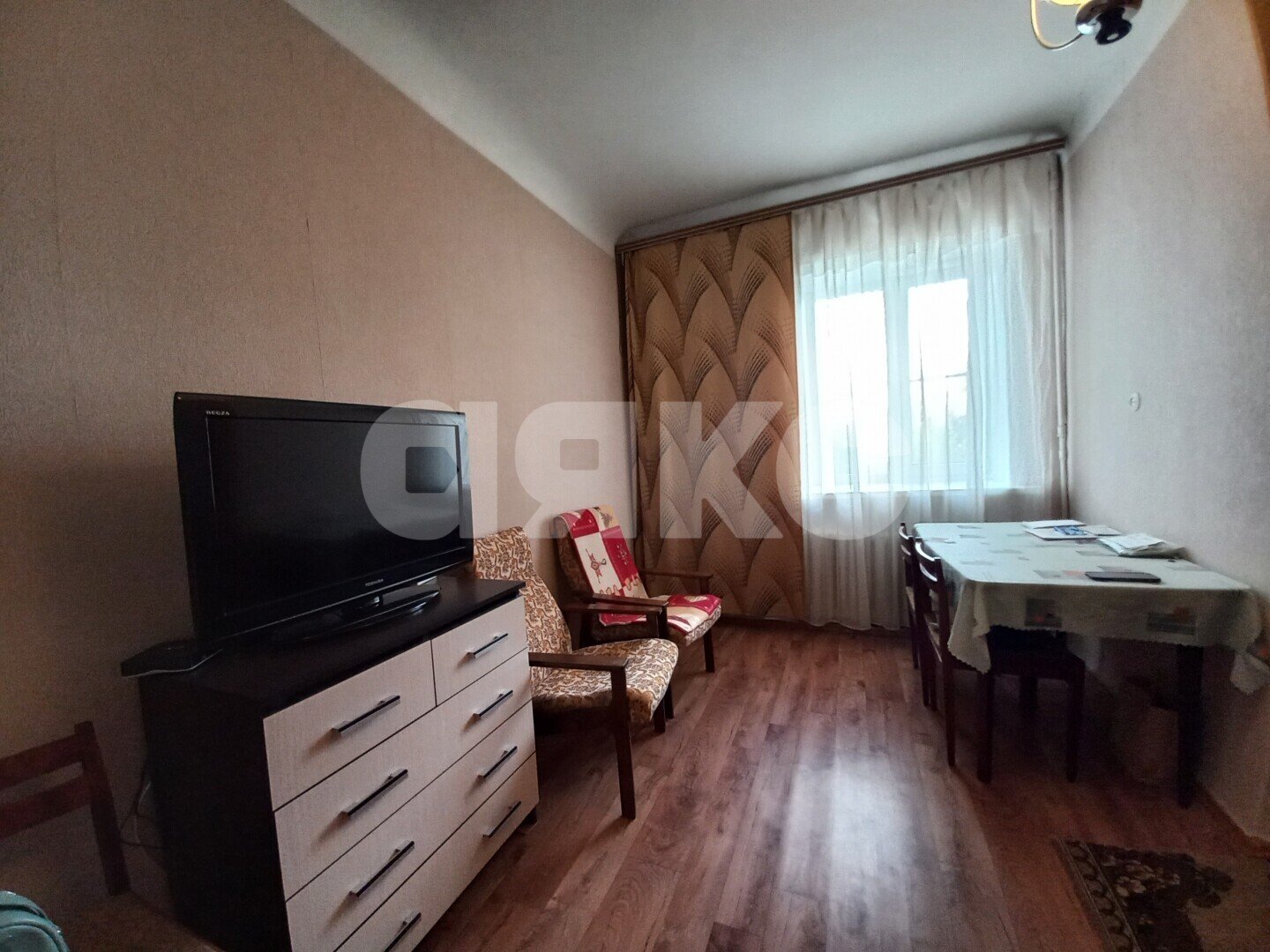 Фото №3: 2-комнатная квартира <span class="whitespace-nowrap">52 м²</span>, <span class="whitespace-nowrap">1/5 эт.</span> - Волгоград, р. Краснооктябрьский, пр-кт имени В.И. Ленина, 141