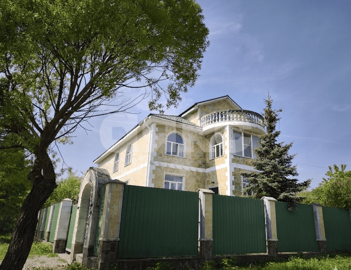 Фото №1: Дом 544 м² + 10 сот. - Раменское, квартал Восточная Гостица, мкр. Гостица, ул. Треугольная
