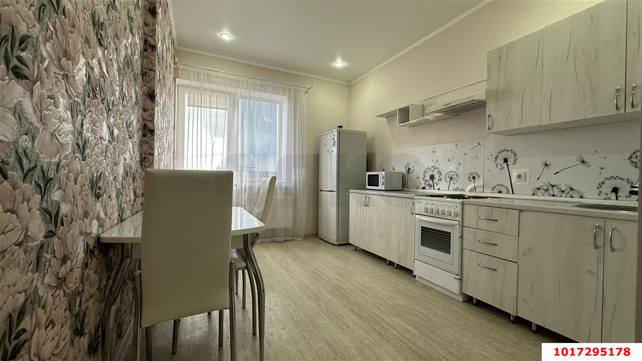 Фото №1: 1-комнатная квартира 40 м² - Краснодар, Прикубанский внутригородской округ, мкр. ЖК Красная Площадь, ул. Кореновская, 57к2