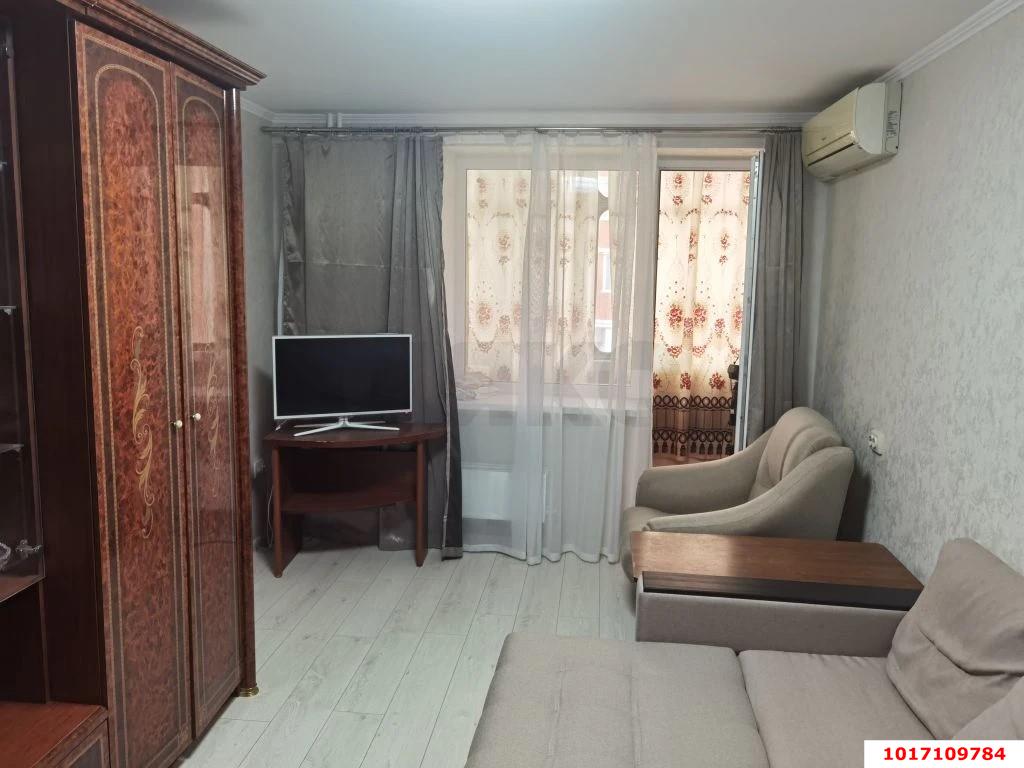 Фото №3: 1-комнатная квартира 45 м² - Краснодар, Западный внутригородской округ, мкр. Юбилейный, пр-кт Чекистов, 33к3