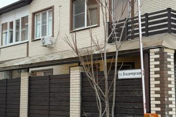 Фото №1: 3-комнатная квартира 98 м² - Краснодар, мкр. Сады Калинина, ул. Андреевская, 10