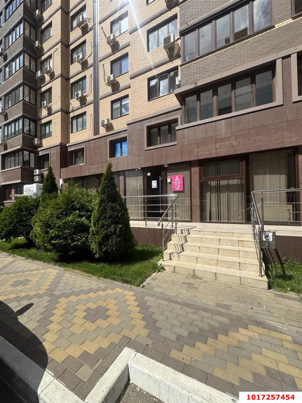 Фото №15: Офисное помещение 143 м² - Краснодар, Западный внутригородской округ, ЖК Октябрьский, мкр. Центральный, ул. Октябрьская, 181/2