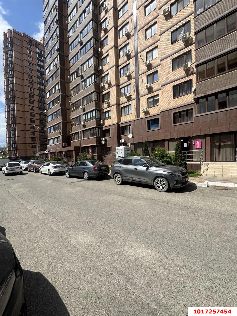 Фото №12: Офисное помещение 143 м² - Краснодар, Западный внутригородской округ, ЖК Октябрьский, мкр. Центральный, ул. Октябрьская, 181/2