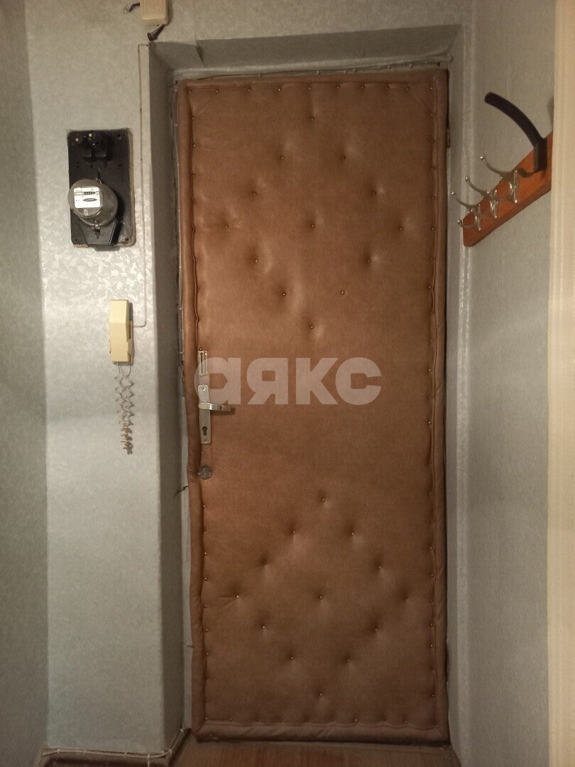 Фото №13: 1-комнатная квартира <span class="whitespace-nowrap">38 м²</span>, <span class="whitespace-nowrap">2/5 эт.</span> - Волгоград, р. Краснооктябрьский, пр-кт Металлургов, 28