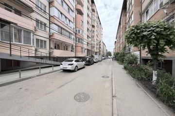 Фото №1: 1-комнатная квартира 40 м² - Краснодар, мкр. Музыкальный, ул. имени Сергея Есенина, 127/2