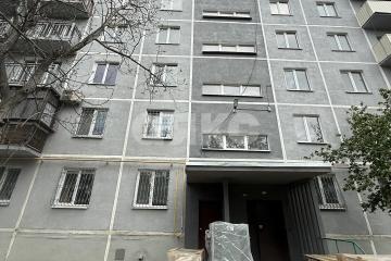 Фото №1: 2-комнатная квартира <span class="whitespace-nowrap">46 м²</span>, <span class="whitespace-nowrap">8/9 эт.</span> - Мариуполь, мкр. Азовский, пр-кт Ленинградский, 100