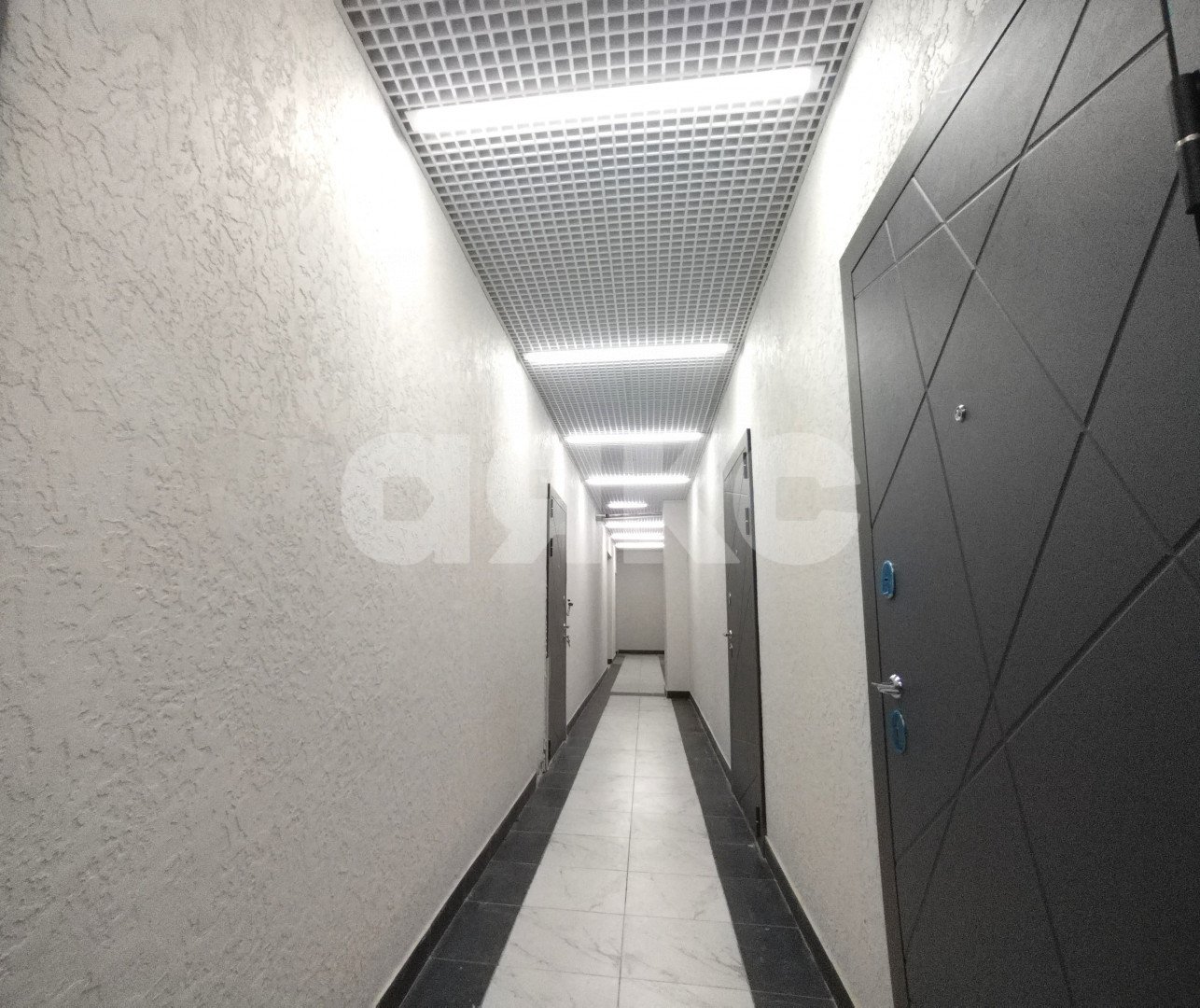 Фото №7: Коммерция <span class="whitespace-nowrap">31 м²</span>, <span class="whitespace-nowrap">-1/5 эт.</span> - Волгоград, р. Краснооктябрьский, ул. 39-й Гвардейской Дивизии, 8