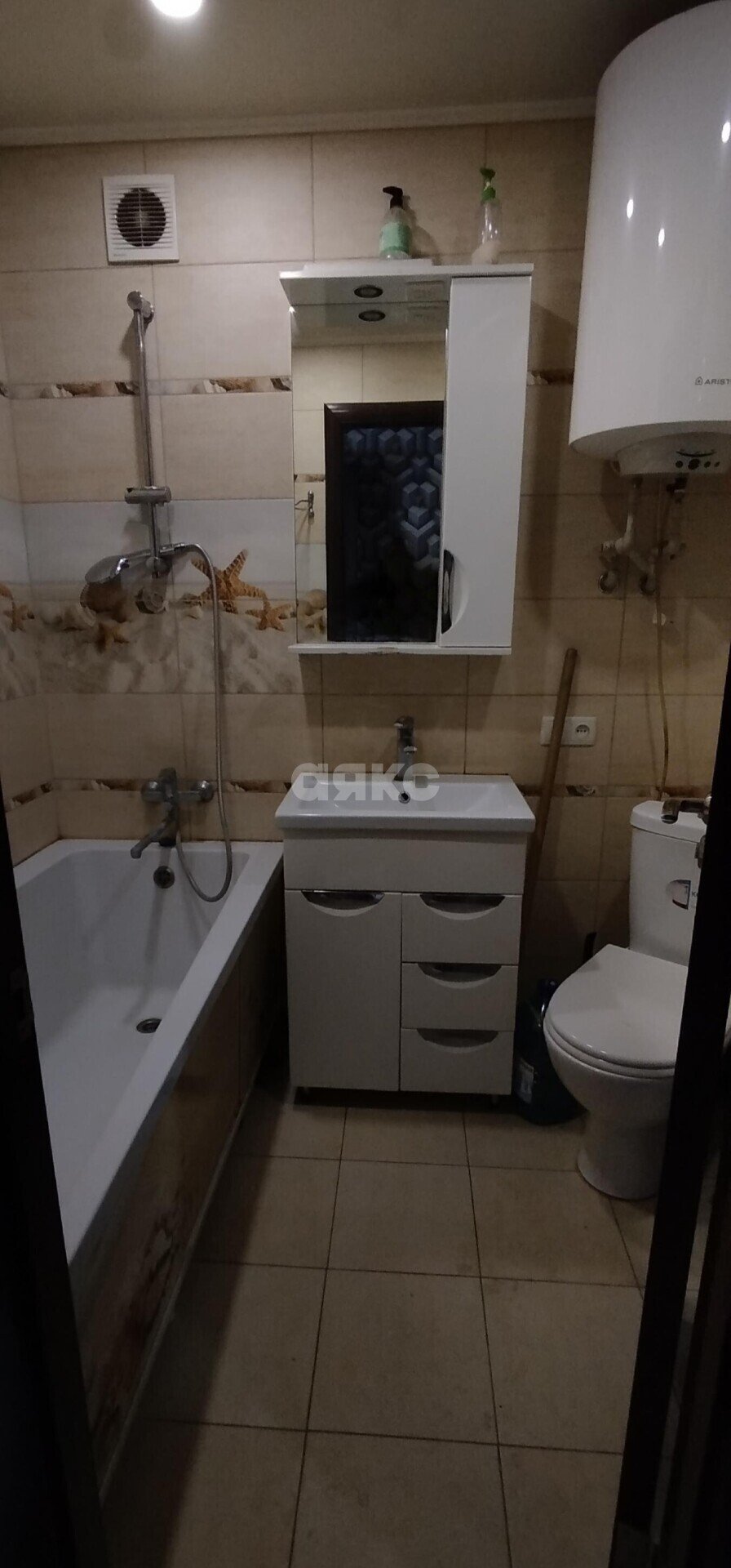 Фото №9: 3-комнатная квартира 55 м² - Мариуполь, р. Жовтневый, пр-кт Строителей, 92
