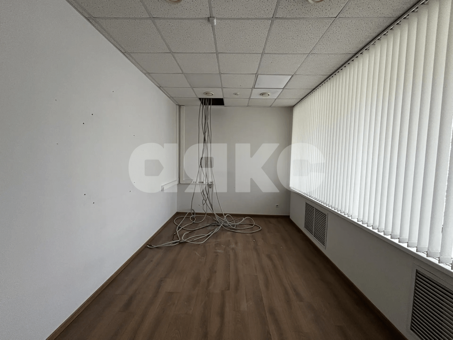 Фото №7: Коммерция <span class="whitespace-nowrap">236 м²</span>, <span class="whitespace-nowrap">1/11 эт.</span> - Волгоград, Красноармейский, мкр. 613-й, пр-кт Героев Сталинграда, 40