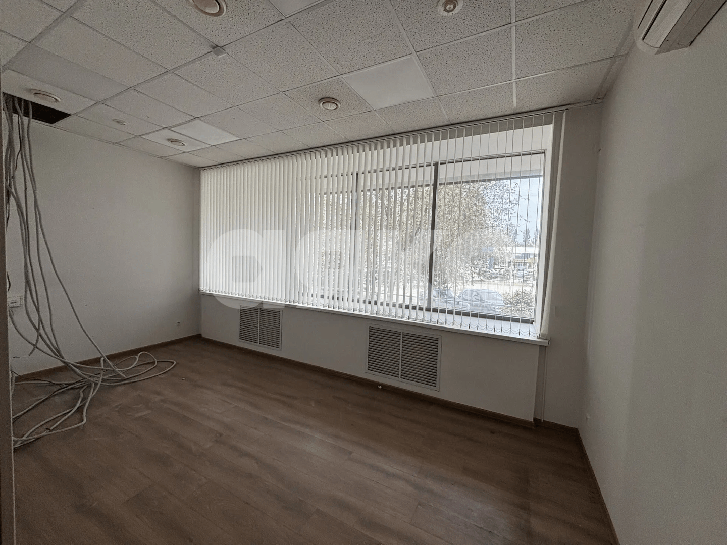 Фото №5: Коммерция <span class="whitespace-nowrap">236 м²</span>, <span class="whitespace-nowrap">1/11 эт.</span> - Волгоград, Красноармейский, мкр. 613-й, пр-кт Героев Сталинграда, 40