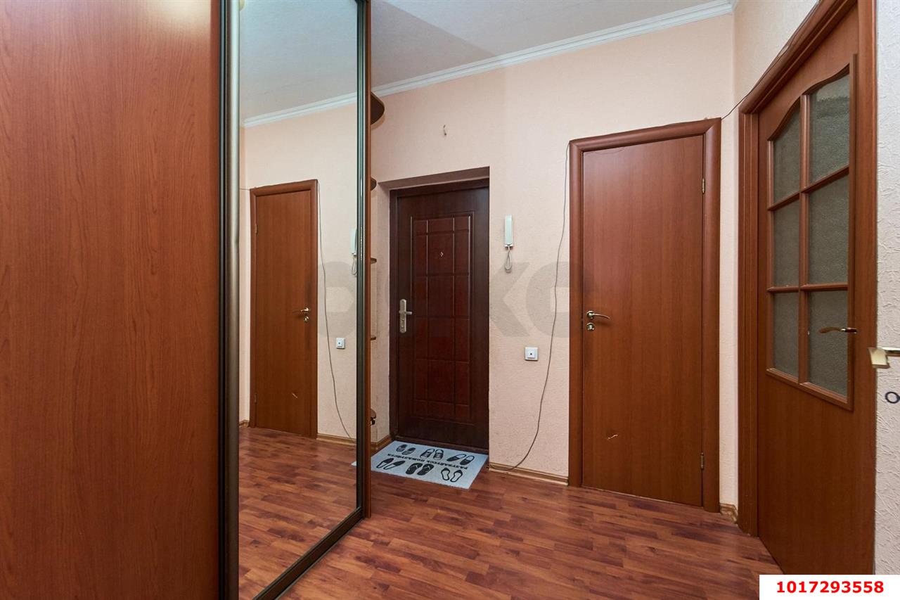 Фото №10: 1-комнатная квартира <span class="whitespace-nowrap">36 м²</span>, <span class="whitespace-nowrap">1/3 эт.</span> - Краснодар, Карасунский внутригородской округ, мкр. Камвольно-суконный Комбинат, ул. Просторная, 84