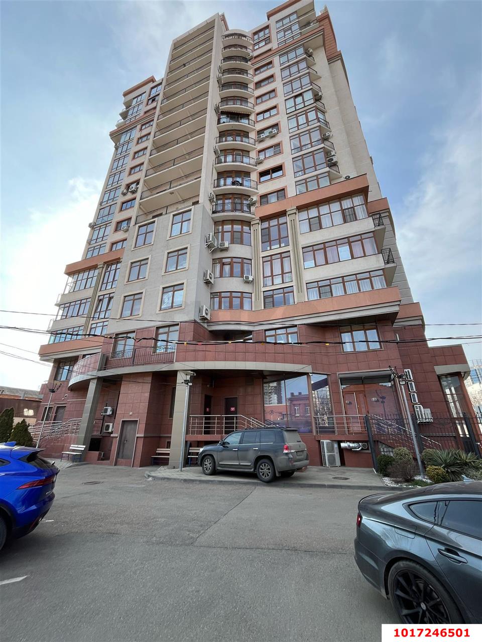Фото №1: Офисное помещение 91 м² - Краснодар, Центральный внутригородской округ, мкр. Центральный, ул. Красноармейская, 100