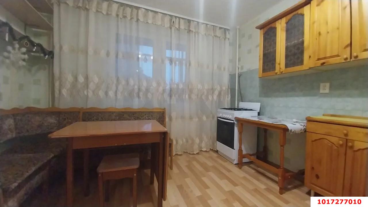 Фото №1: 1-комнатная квартира 38 м² - Краснодар, Западный внутригородской округ, мкр. Юбилейный, ул. 70-летия Октября, 26
