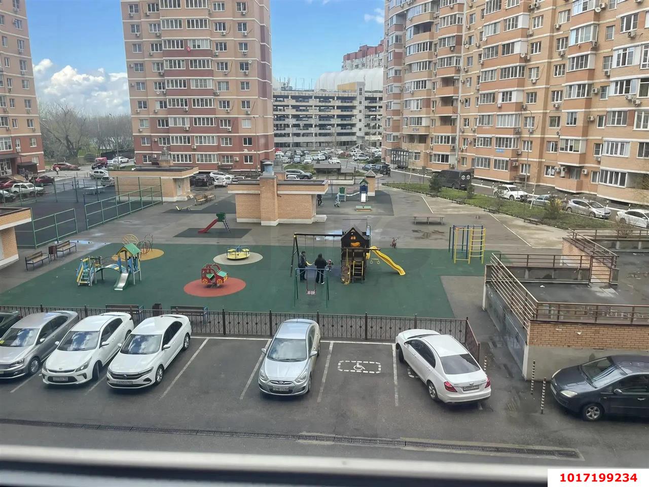 Фото №8: 2-комнатная квартира 80 м² - Краснодар, Западный внутригородской округ, мкр. Юбилейный, ул. 70-летия Октября, 1/3