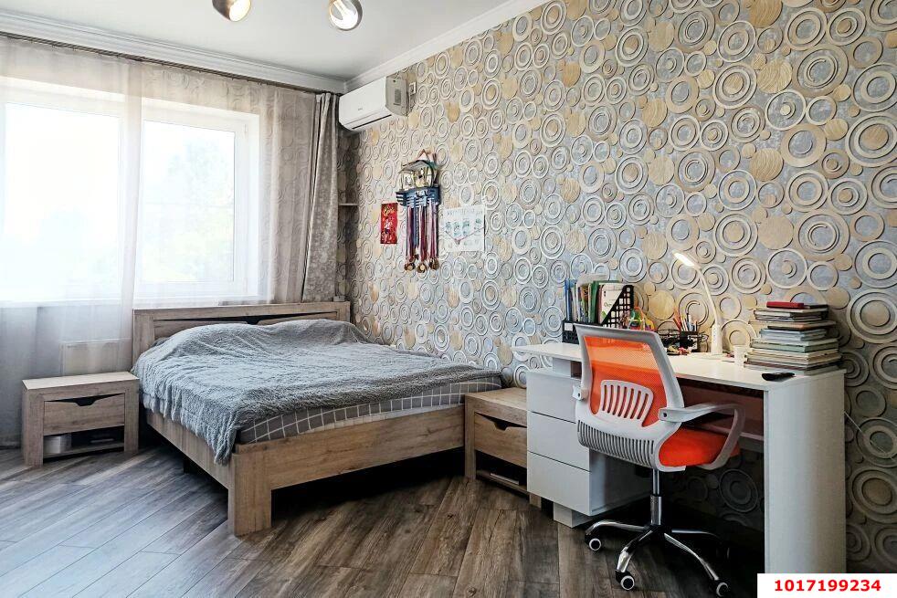 Фото №6: 2-комнатная квартира <span class="whitespace-nowrap">80 м²</span>, <span class="whitespace-nowrap">3/16 эт.</span> - Краснодар, Западный внутригородской округ, мкр. Юбилейный, ул. 70-летия Октября, 1/3
