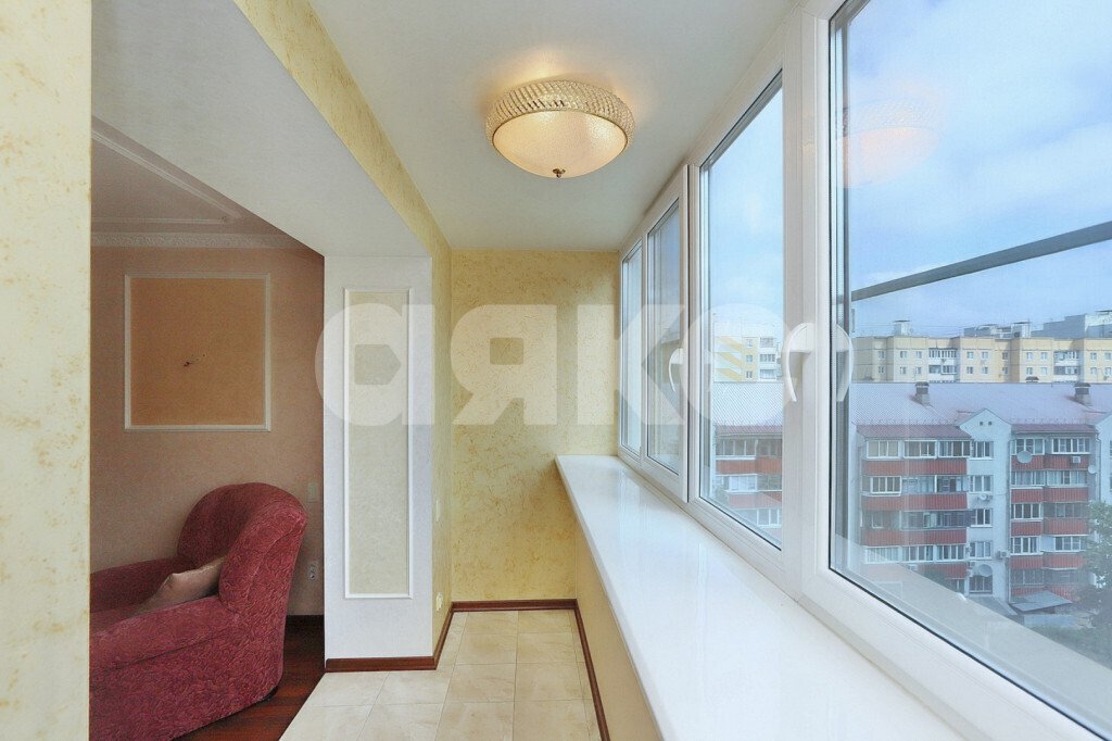 Фото №8: 2-комнатная квартира 86 м² - Липецк, Октябрьский округ, мкр. 27-й, ул. имени А.И. Хорошавина, 11