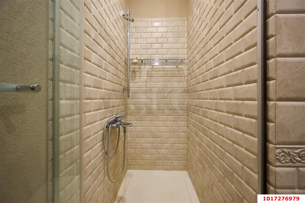 Фото №15: 2-комнатная квартира <span class="whitespace-nowrap">75 м²</span>, <span class="whitespace-nowrap">2/6 эт.</span> - Краснодар, Прикубанский внутригородской округ, мкр. Немецкая Деревня, ул. Баварская, 8