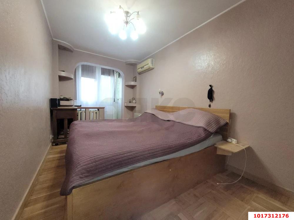 Фото №3: 4-комнатная квартира <span class="whitespace-nowrap">79 м²</span>, <span class="whitespace-nowrap">2/9 эт.</span> - Краснодар, Карасунский внутригородской округ, мкр. Гидростроителей, ул. Трудовой Славы, 17
