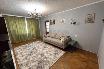Фото №1: 4-комнатная квартира 72 м² - Краснодар, мкр. Гидростроителей, ул. Трудовой Славы, 13