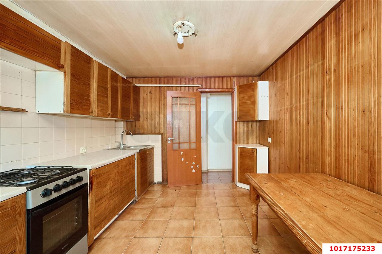 Фото №3: 3-комнатная квартира <span class="whitespace-nowrap">62 м²</span>, <span class="whitespace-nowrap">1/9 эт.</span> - Краснодар, Карасунский внутригородской округ, мкр. Гидростроителей, ул. Гидростроителей, 37