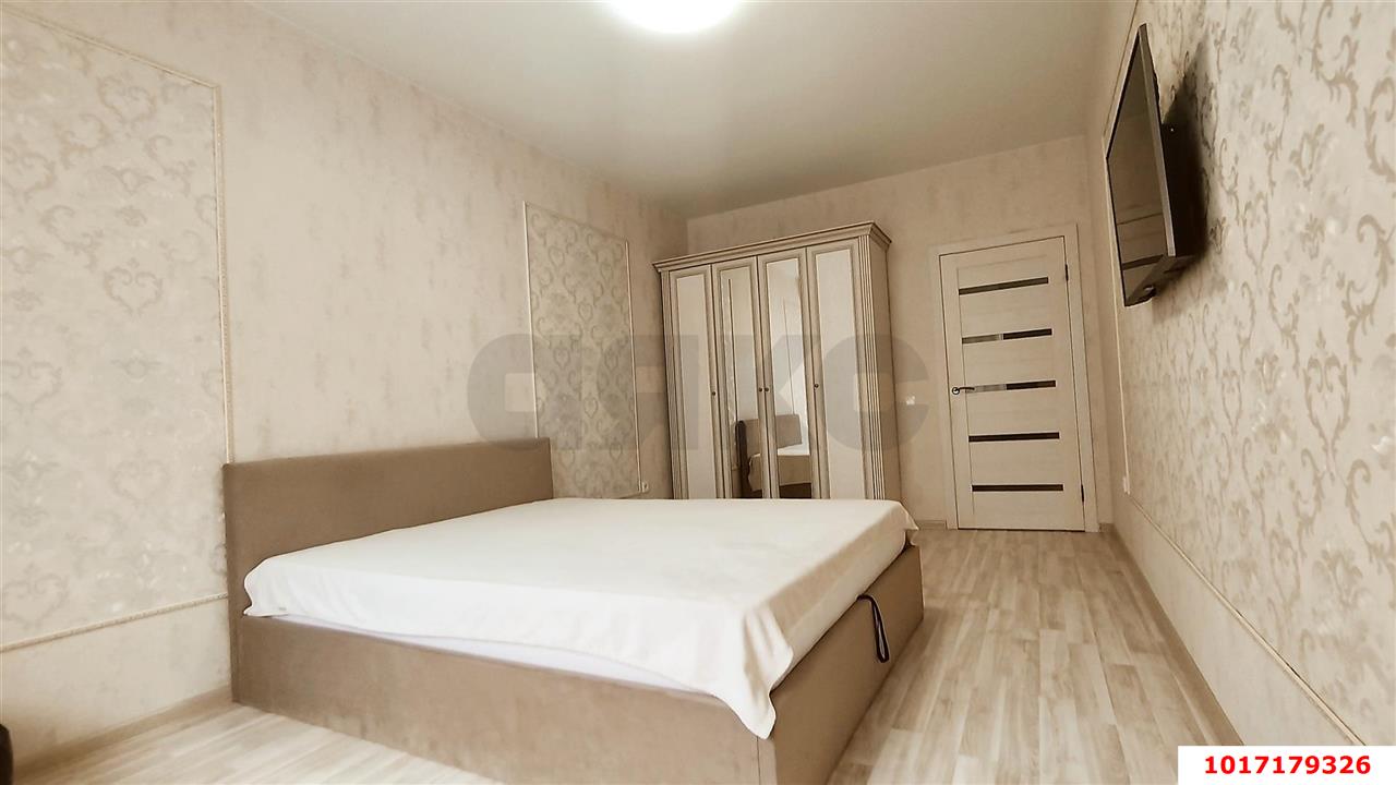 Фото №2: 1-комнатная квартира 42 м² - Краснодар, Прикубанский внутригородской округ, ЖК Губернский, мкр. 2-й квартал, ул. имени Героя Георгия Бочарникова, 1