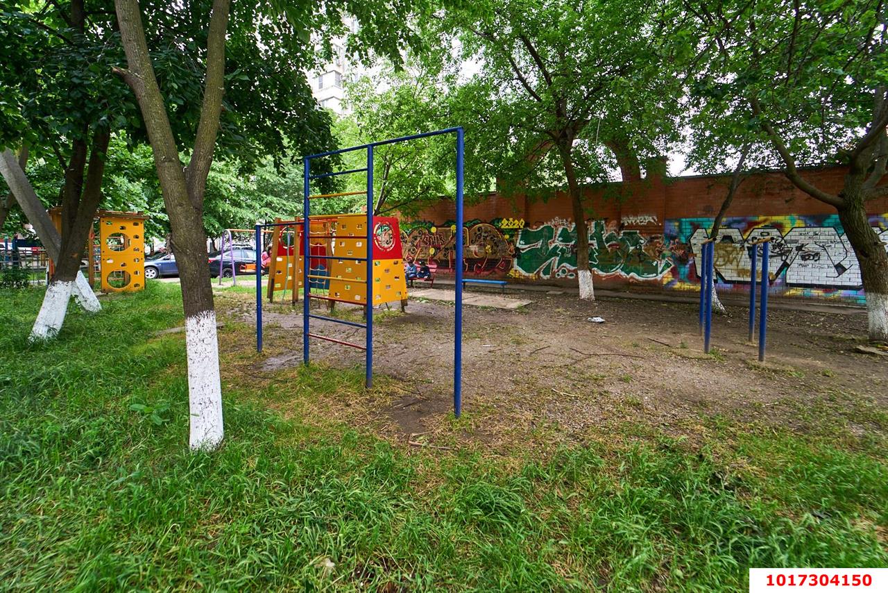 Фото №13: 2-комнатная квартира <span class="whitespace-nowrap">55 м²</span>, <span class="whitespace-nowrap">10/10 эт.</span> - Краснодар, Прикубанский внутригородской округ, мкр. Краевая Клиническая Больница, ул. Черкасская, 43