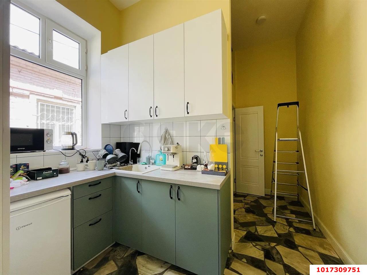 Фото №15: Офисное помещение 60 м² - Краснодар, Центральный внутригородской округ, мкр. Центральный, ул. Коммунаров, 136
