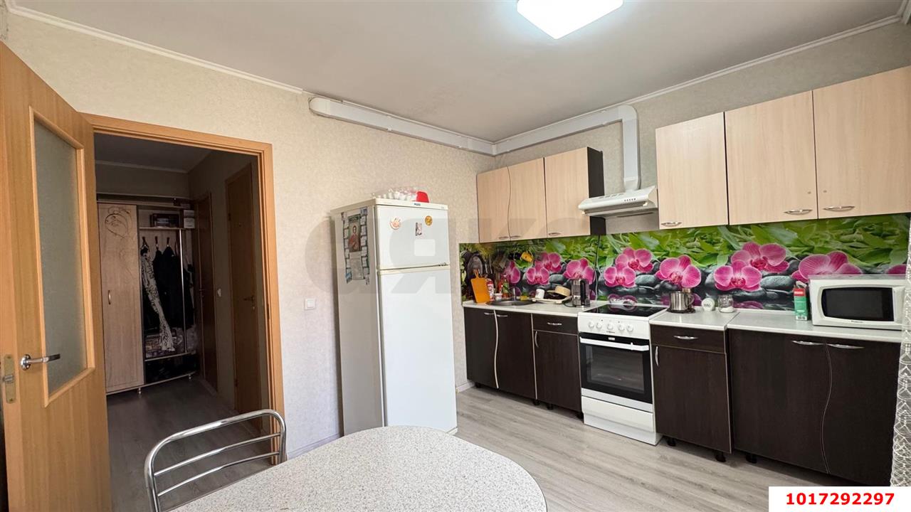 Фото №4: 2-комнатная квартира 64 м² - Краснодар, Прикубанский внутригородской округ, 9-й километр, мкр. Военный городок № 106, ул. имени Дзержинского, 54/13