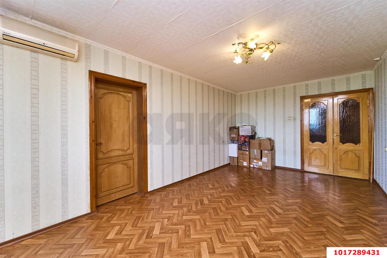 Фото №7: 3-комнатная квартира <span class="whitespace-nowrap">81 м²</span>, <span class="whitespace-nowrap">9/9 эт.</span> - Краснодар, Карасунский внутригородской округ, мкр. Комсомольский, ул. Тюляева, 1