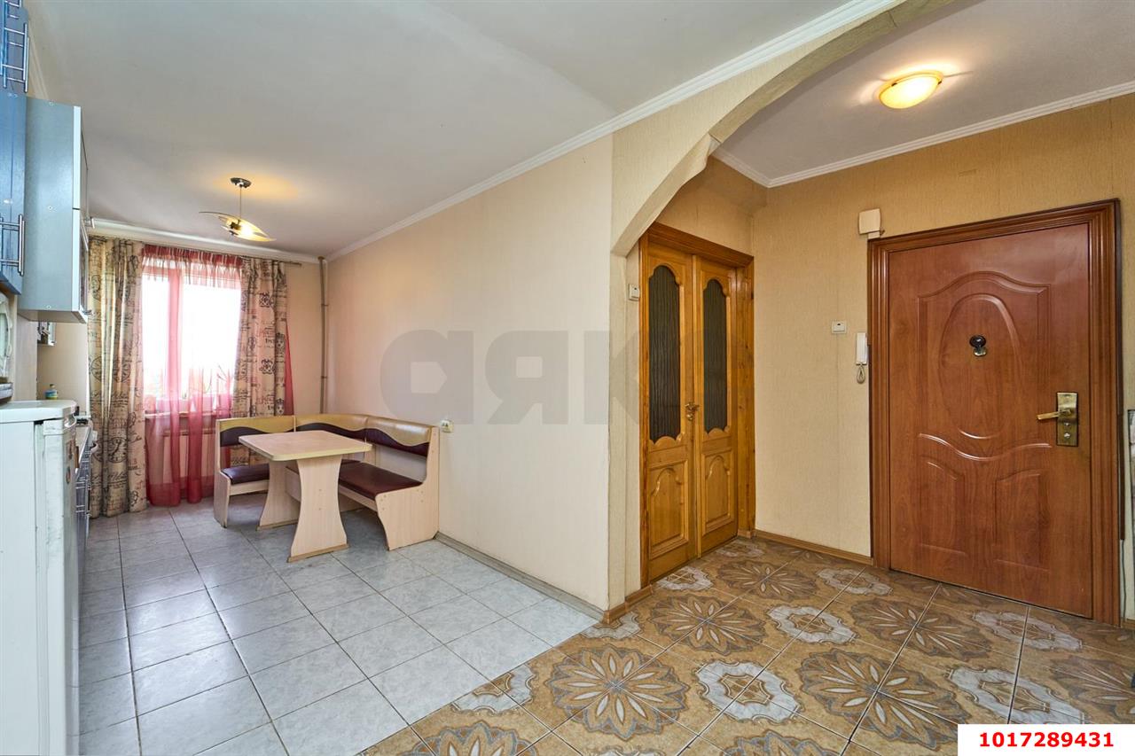 Фото №5: 3-комнатная квартира <span class="whitespace-nowrap">81 м²</span>, <span class="whitespace-nowrap">9/9 эт.</span> - Краснодар, Карасунский внутригородской округ, мкр. Комсомольский, ул. Тюляева, 1