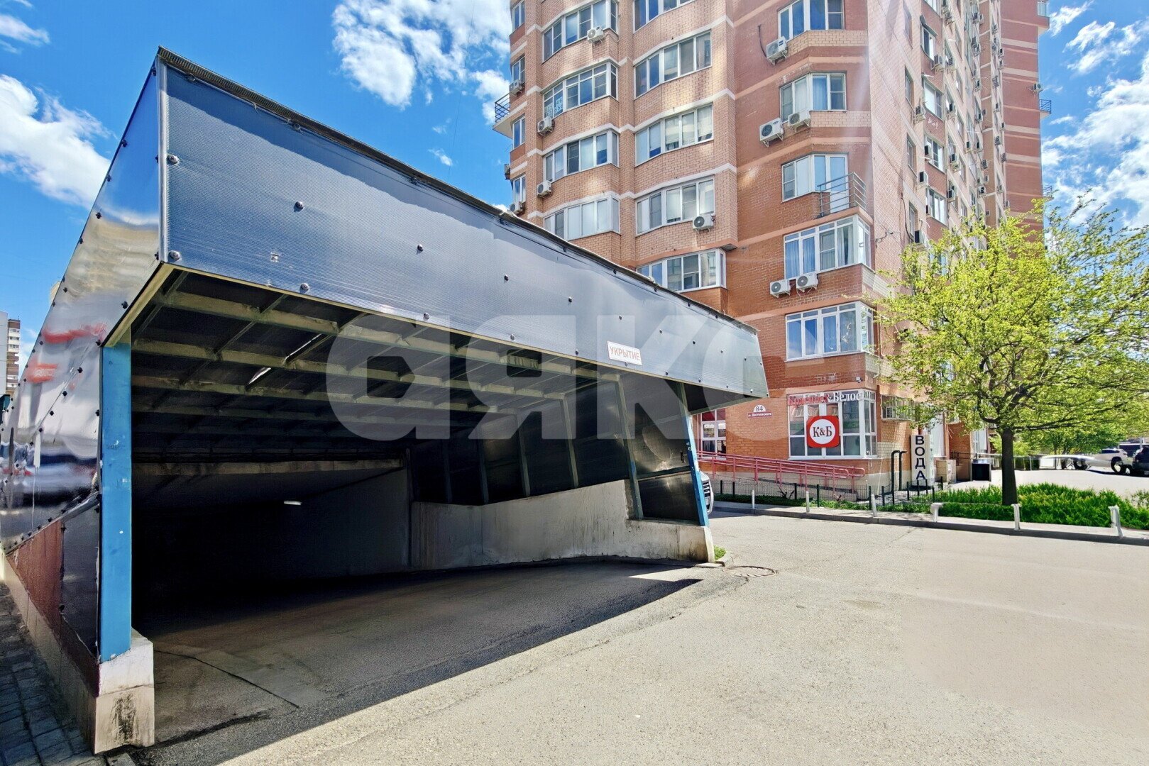 Фото №2: Гараж 20 м² - Краснодар, Прикубанский внутригородской округ, 40 лет Победы, мкр. жилой комплекс Достоевский, ул. Достоевского, 84/1