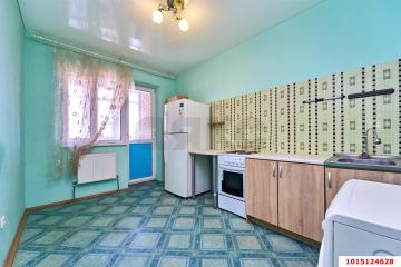 Фото №1: 1-комнатная квартира <span class="whitespace-nowrap">44 м²</span>, <span class="whitespace-nowrap">3/12 эт.</span> - Краснодар, мкр. Камвольно-суконный Комбинат, ул. Бородинская, 10