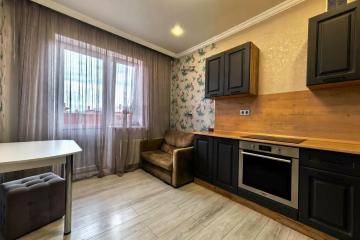 Фото №1: 1-комнатная квартира <span class="whitespace-nowrap">41 м²</span>, <span class="whitespace-nowrap">5/6 эт.</span> - Новая Адыгея, мкр. жилой комплекс Родной Дом, ул. Бжегокайская, 31/7А