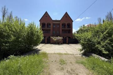 Фото №1: Дом 637 м² - Горячий Ключ, мкр. Администрация, ул. Речная, 12А